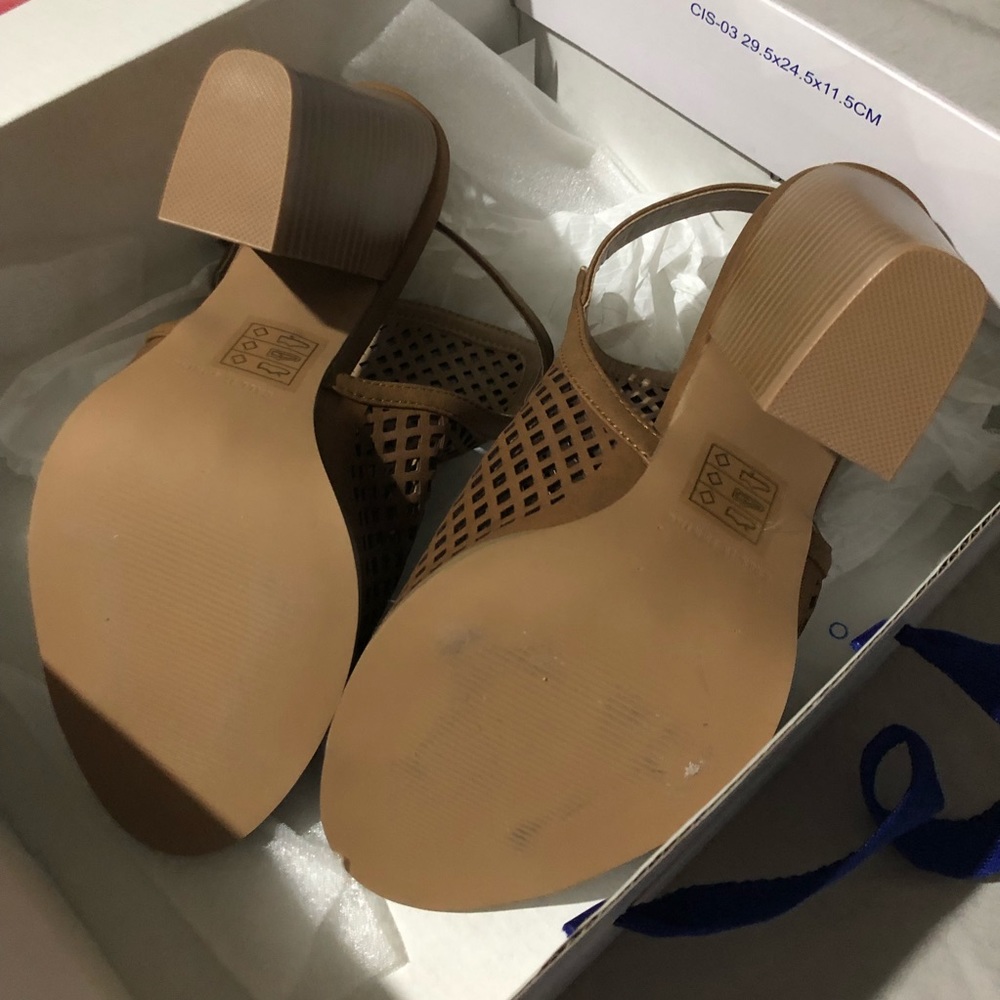 Women’s summer heels - Picture 7 of 7